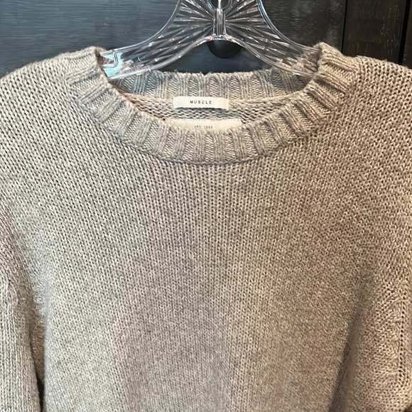 Abercrombie Muscle Sweater - Picture 2 of 7